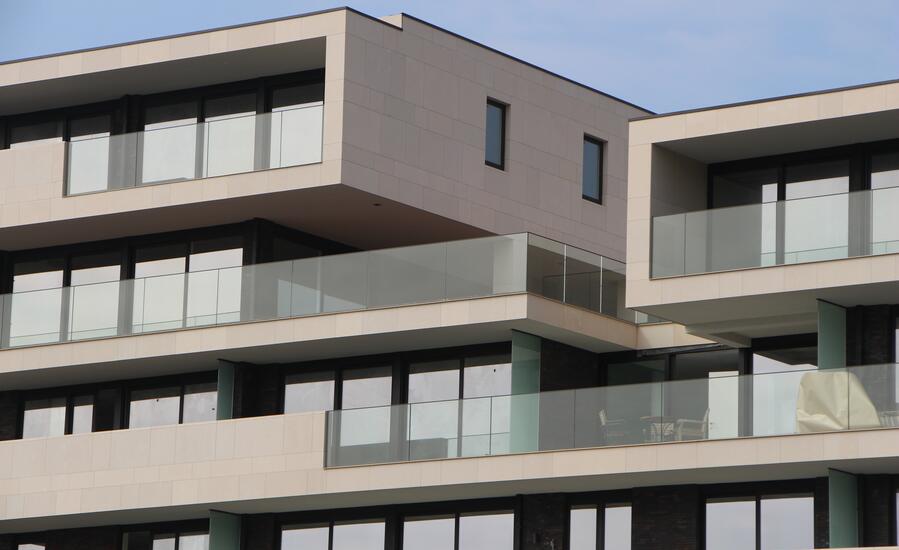 Bekleden gevels appartementen